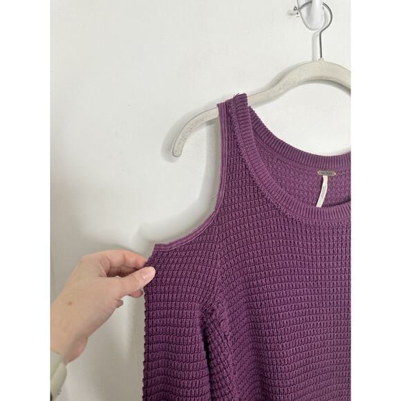 Free People Purple "Sunrise" Cold Shoulder Sweater Size Medium - Picture 4 of 7